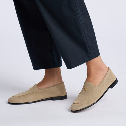 WOMEN'S METAL TEES SUEDE FLEX LOAFER - US 1900