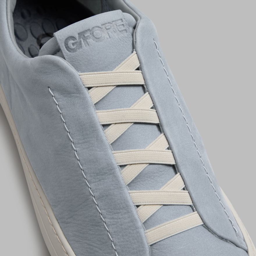 WOMEN'S ENDEAVOUR SLIP ON LEATHER SNEAKER - US 0243